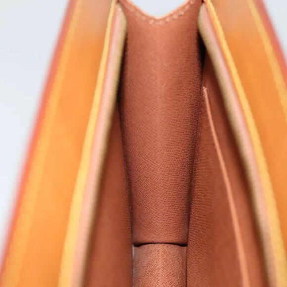 LOUIS VUITTON Epi Pochette Homme Clutch Bag - Picture 2 of 16